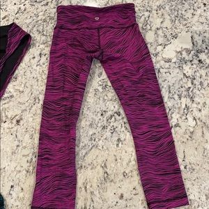 Lululemon crop leggings and sports bra